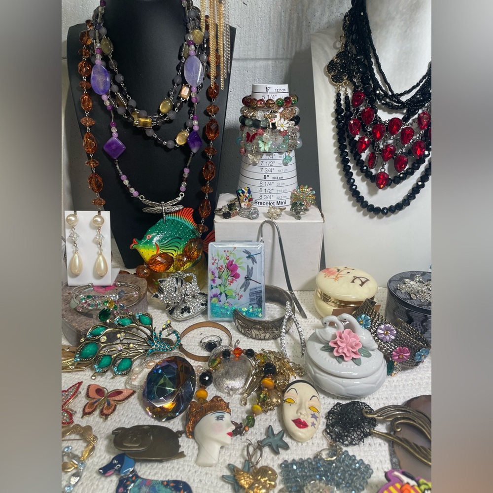 Jewelry. Live Show-$10 min. total. Thank you.Bid responsibly ❤️ - Picture 2 of 2